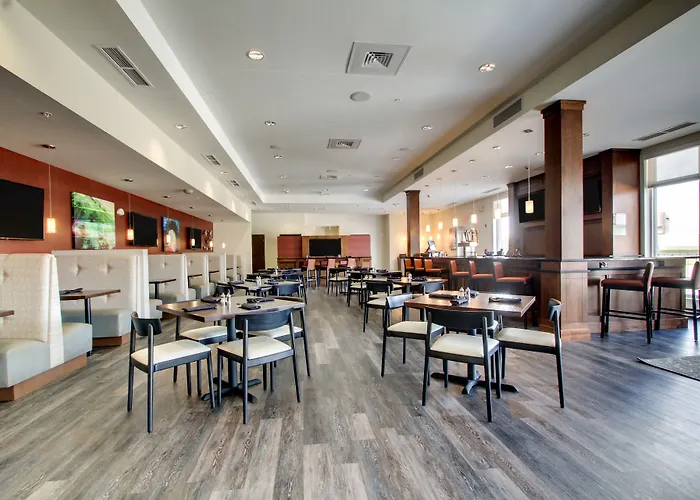 & At Grand Prairie By Ihg Hotel Peoria