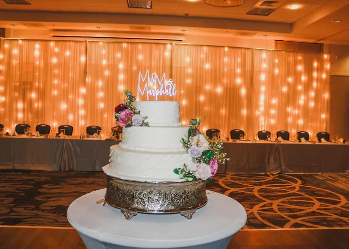 Hotel & At Grand Prairie By Ihg Peoria