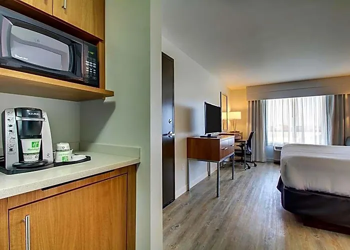 & At Grand Prairie By Ihg