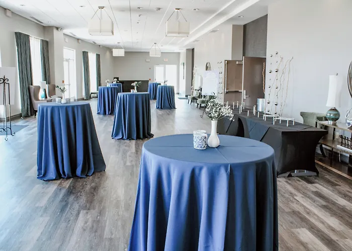Hotel & At Grand Prairie By Ihg Peoria
