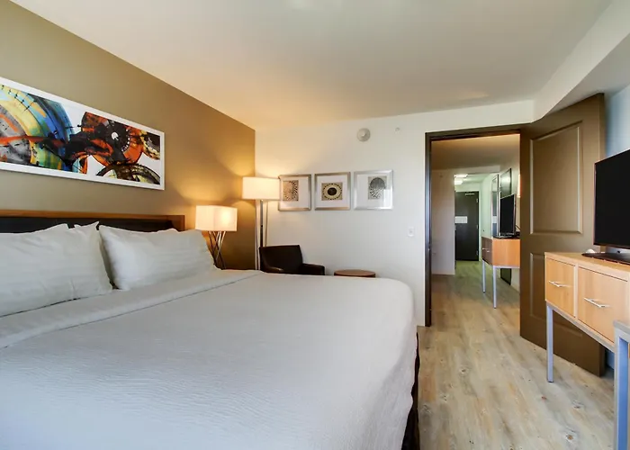& At Grand Prairie By Ihg Hotel 3*