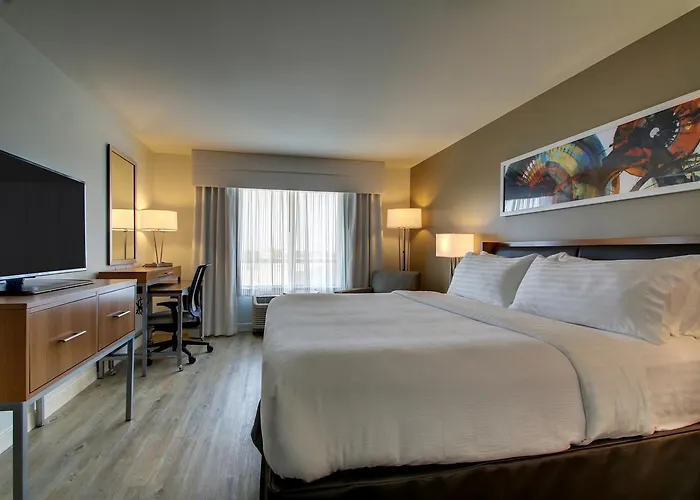 Hotel & At Grand Prairie By Ihg Peoria